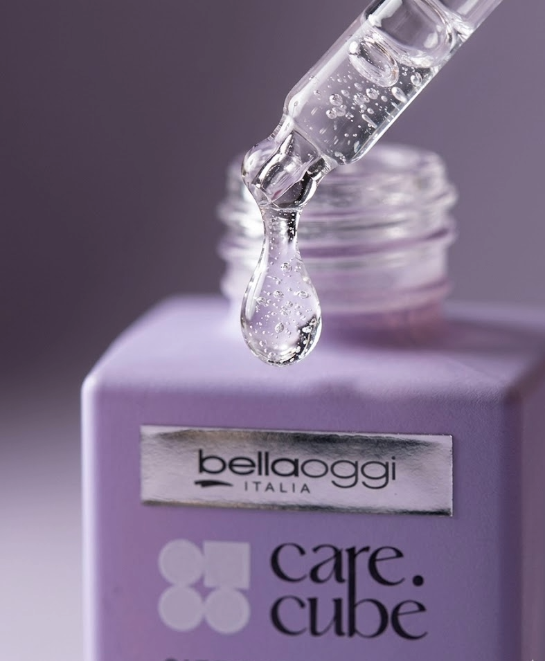 Bella Oggi Italia Care Cube siero viso con pipetta, prodotto cosmetico italiano in bottiglia viola