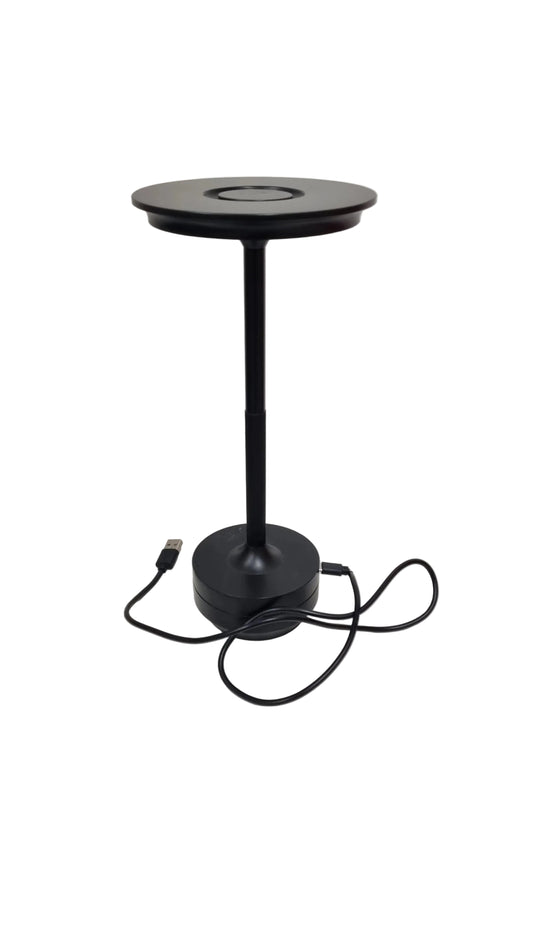 Lampada da tavolo nera con ricarica USB, design moderno per casa e ufficio