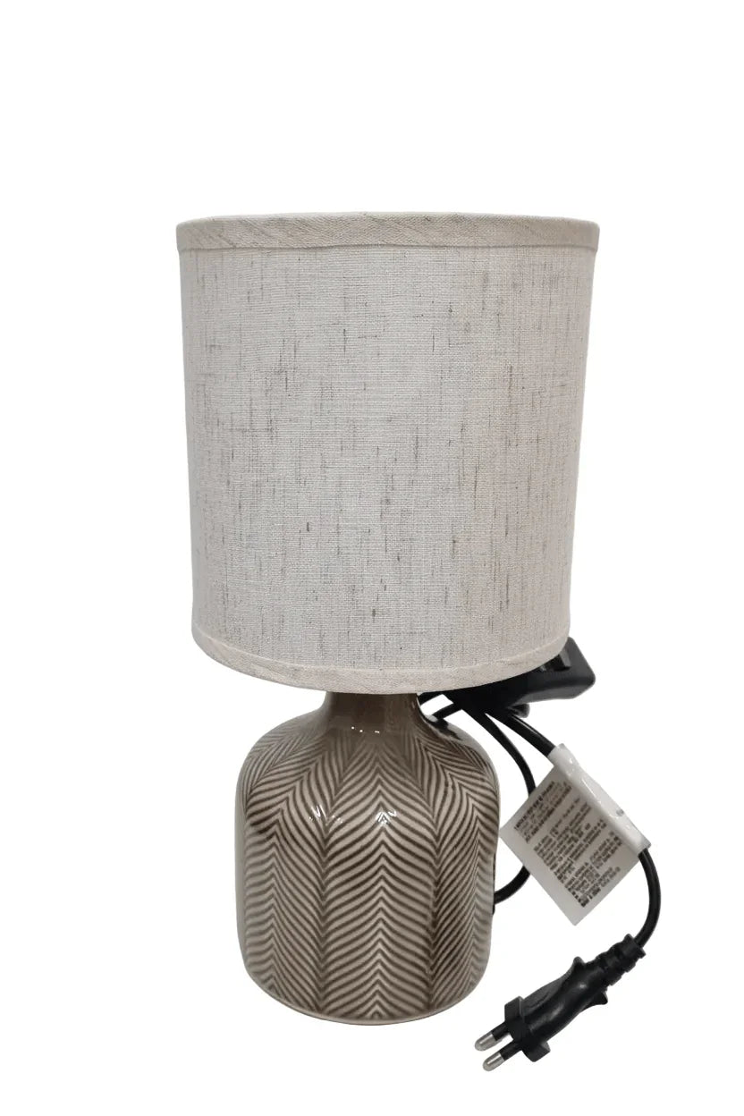 Lampada da Tavolo Base Marrone con Motivo Spina di Pesce - Punto Casa