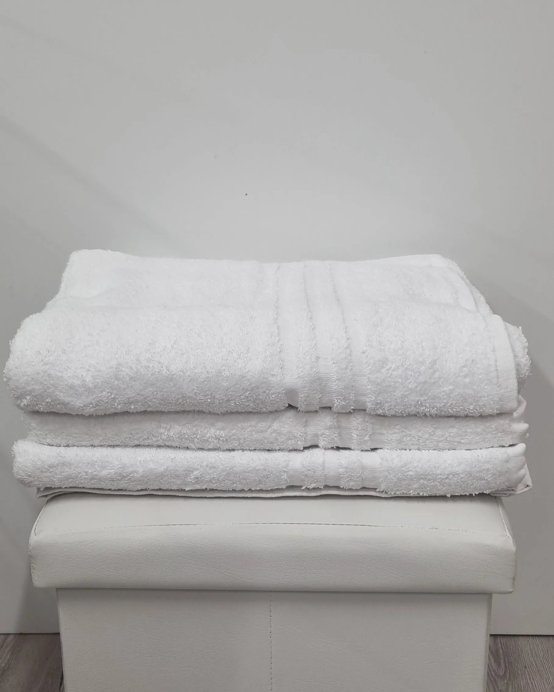 Telo bagno cotone 90x150 cm bianco – grande, resistente e lavabile in lavatrice
