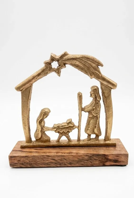 Presepe in alluminio oro 15 cm con base in legno – scena Natività con Maria Giuseppe e Bambin Gesù
