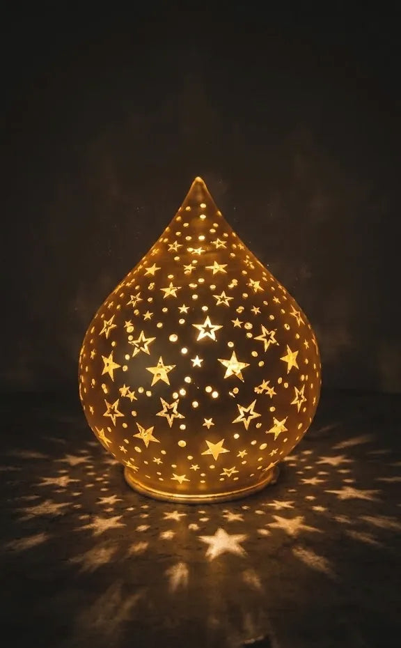 Lampada Decorativa Natalizia a Stelle – Vetro Traforato Dorato 16 cm